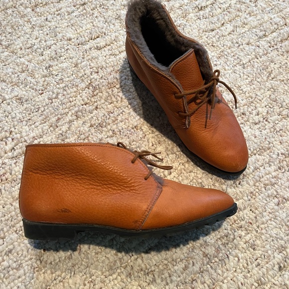 Not available til April
Unisex ankle bootie - Picture 2 of 4